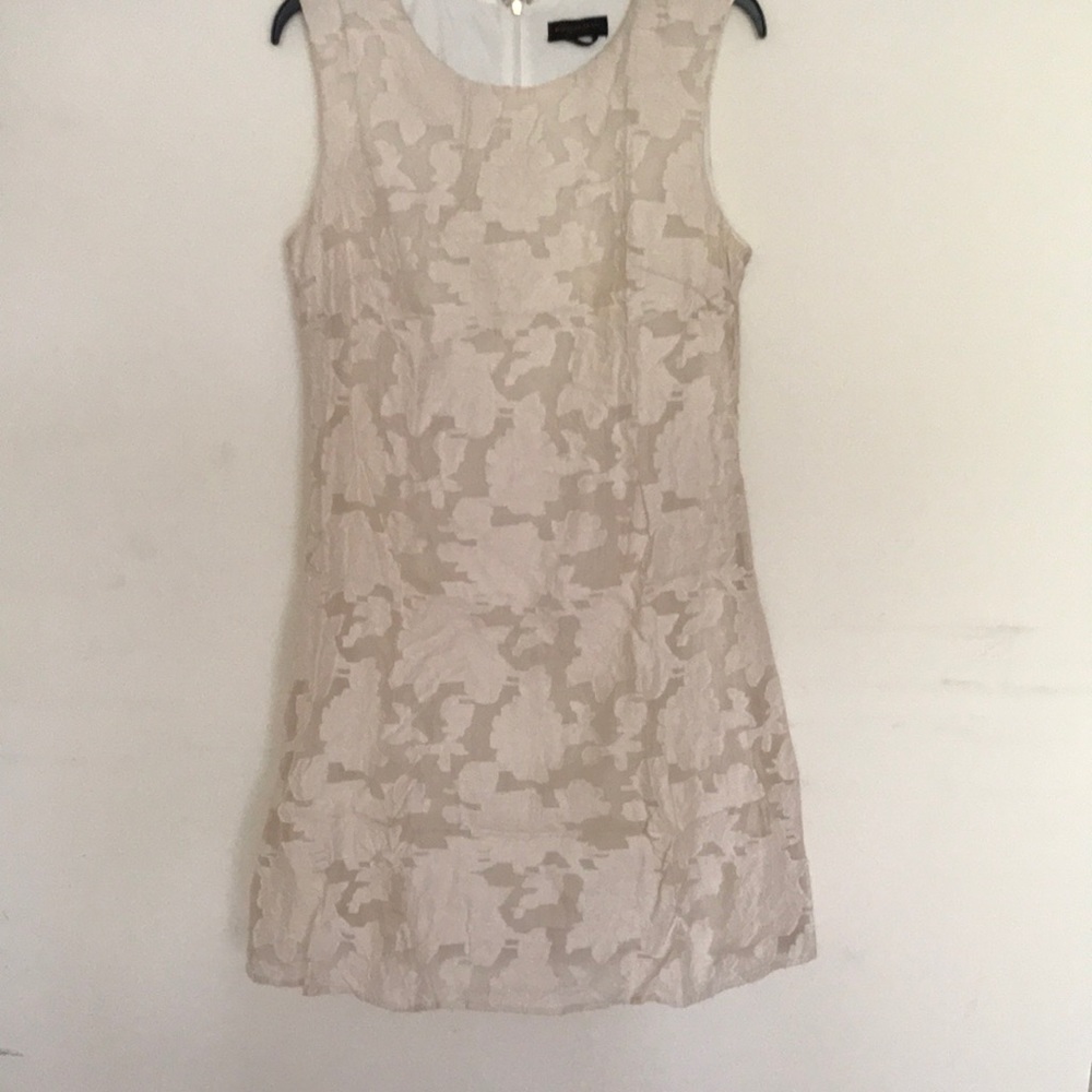Donna Karan Classy cream floral 🤍❣️